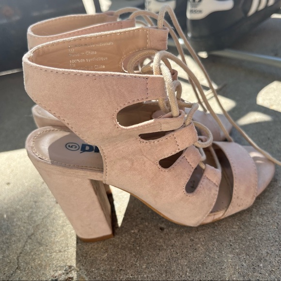 Laced Block heels in suede material - Size 5 - Picture 3 of 4